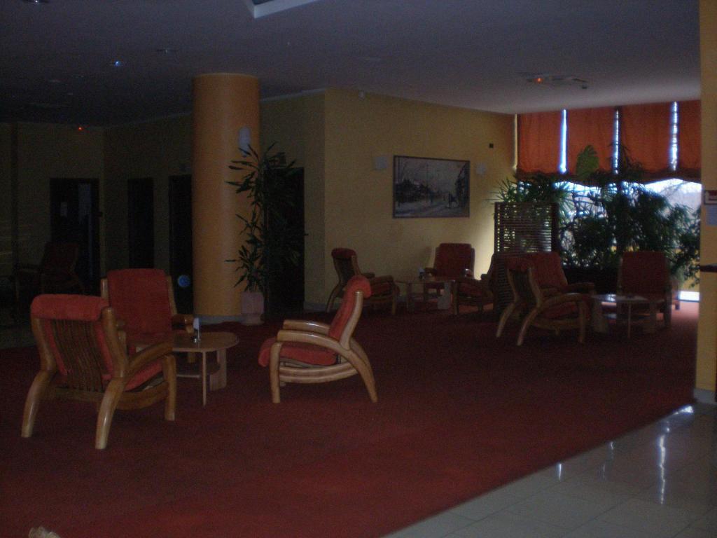Hotel Picok Ðurđevac Exteriör bild